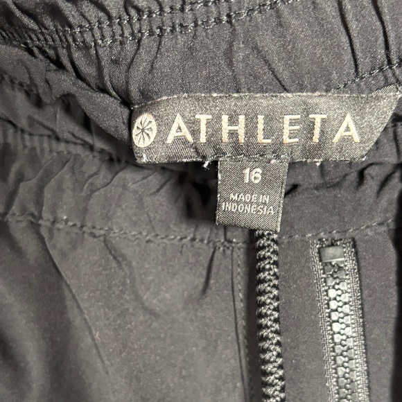 Athleta Black Mini Skirt - Picture 6 of 7